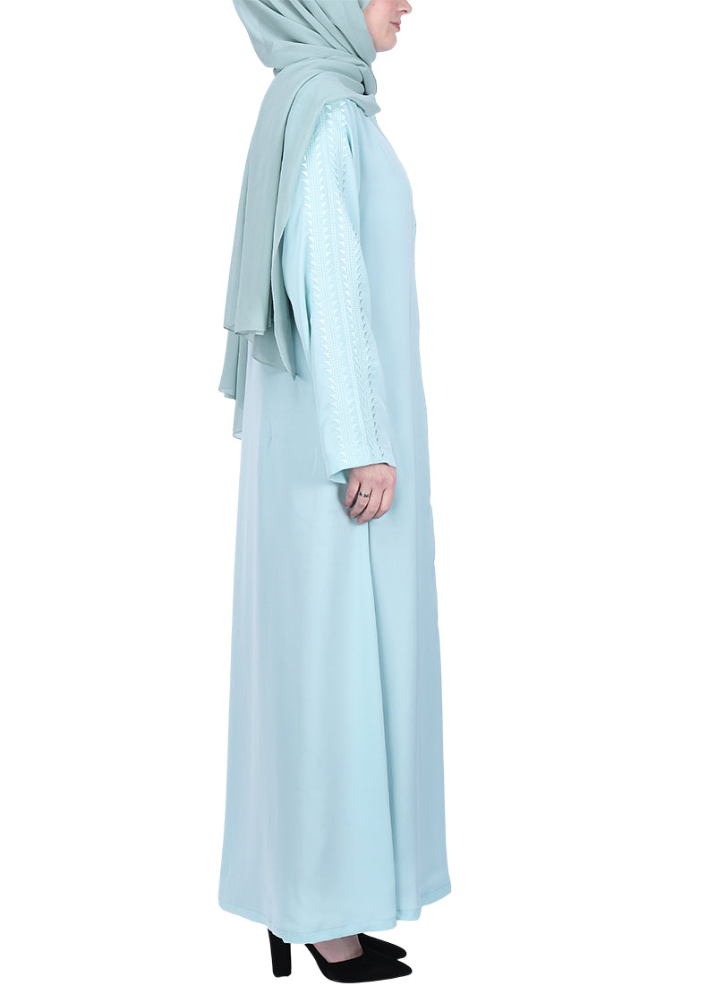 Being Muslims Intricate Embroidery Qatari Nida Abaya Sea Green
