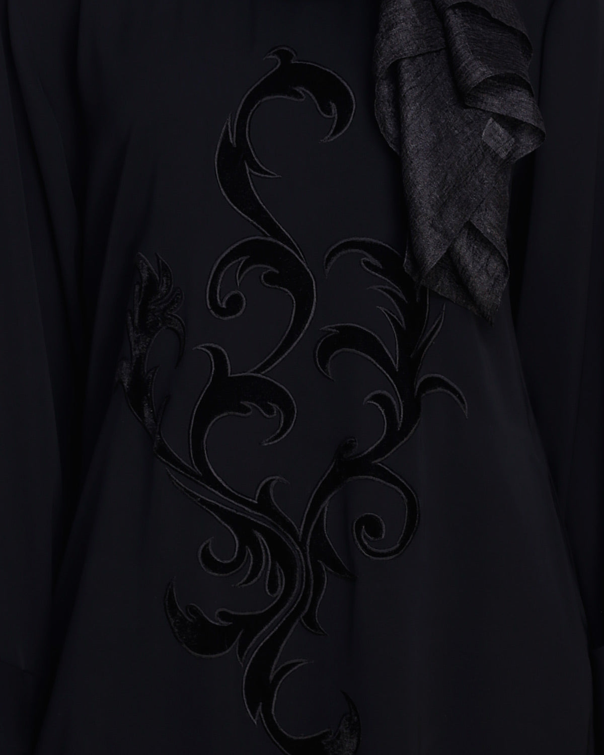 Plush Dubai Style Abaya Black