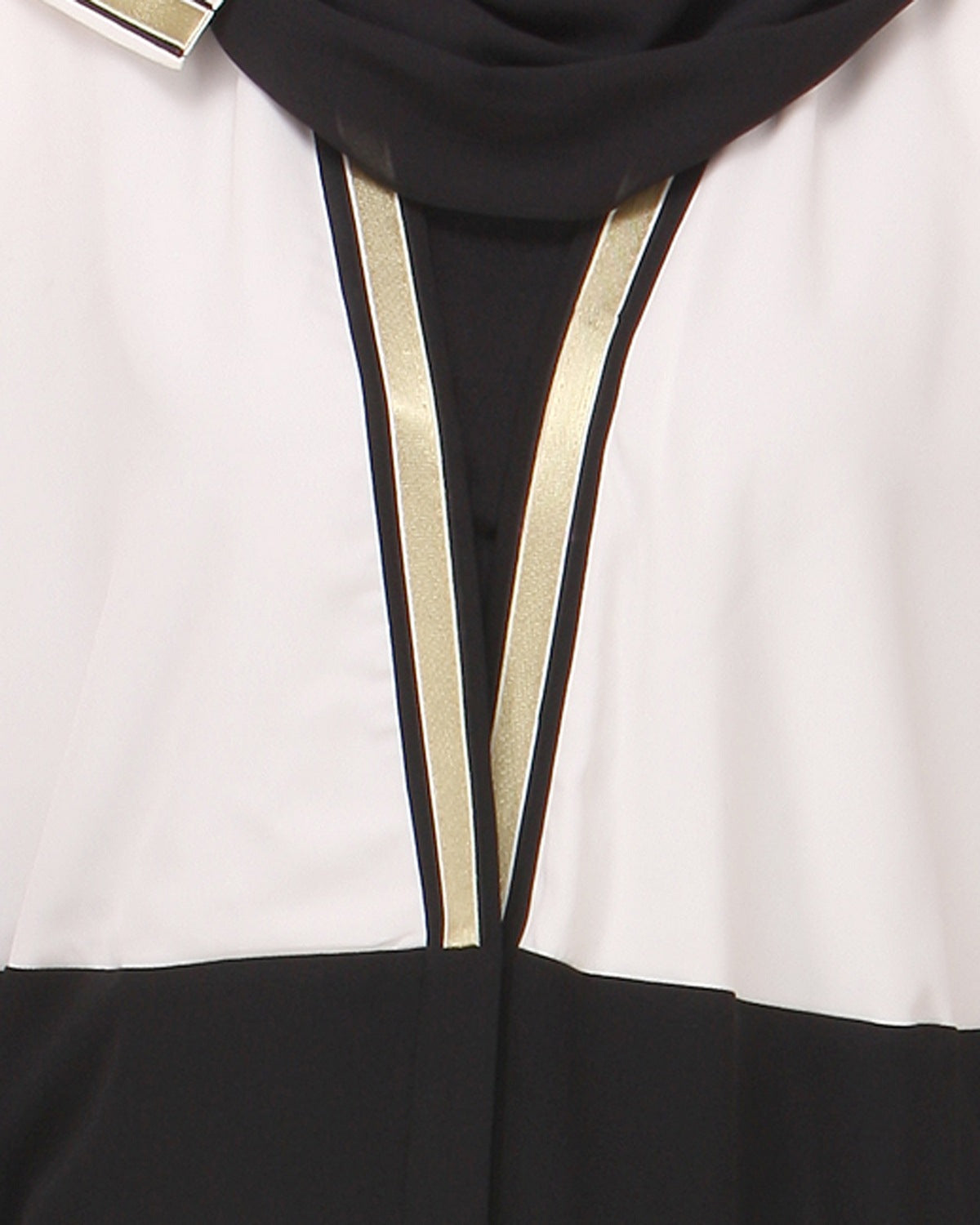 Arabian Style Flowy Abaya Beige & Black