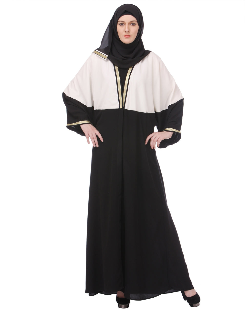 Arabian Style Flowy Abaya Beige & Black