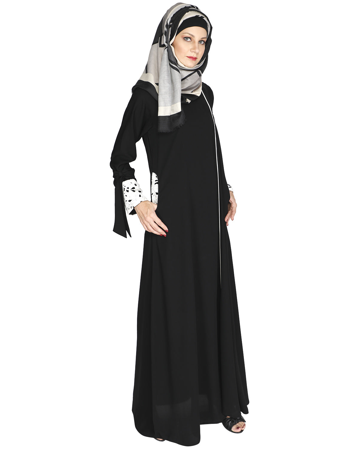 Lace & Bow Detailed Abaya Black