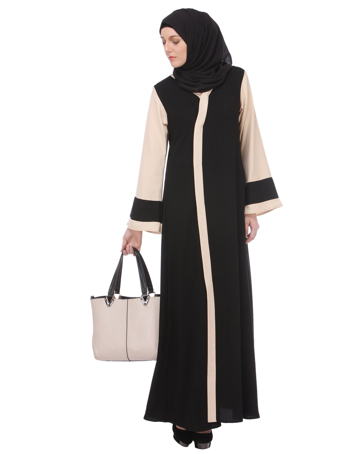 Bell-sleeved Abaya Black