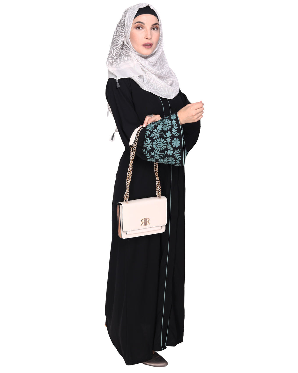 Abaya With Thread Embroidery Black