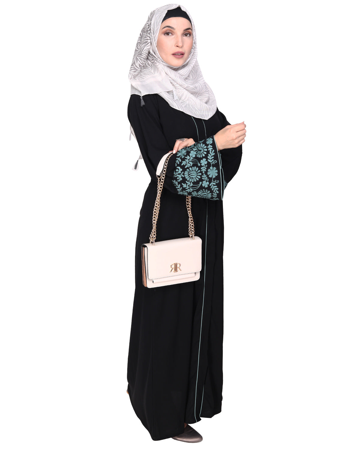 Abaya With Thread Embroidery Black