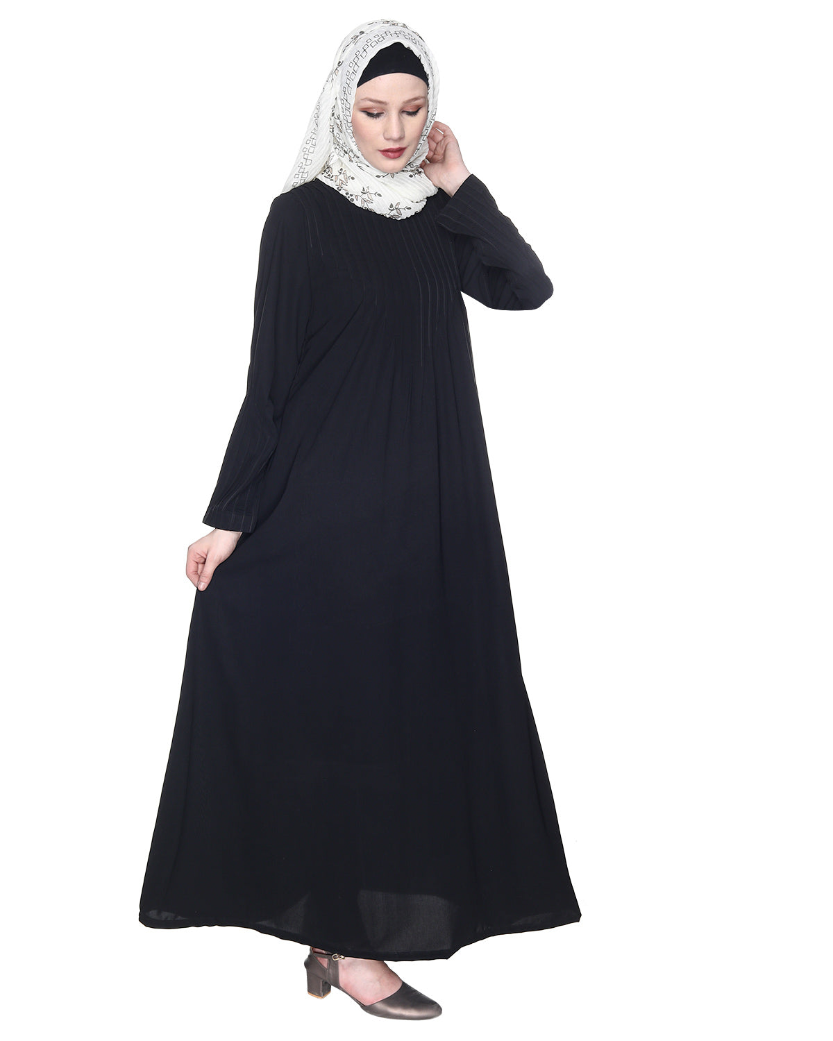 Sleek And Simple Abaya With Pintuck Detailing
