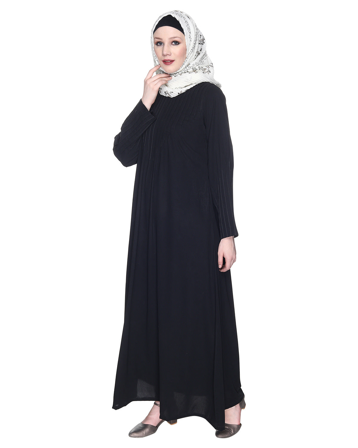 Sleek And Simple Abaya With Pintuck Detailing Black