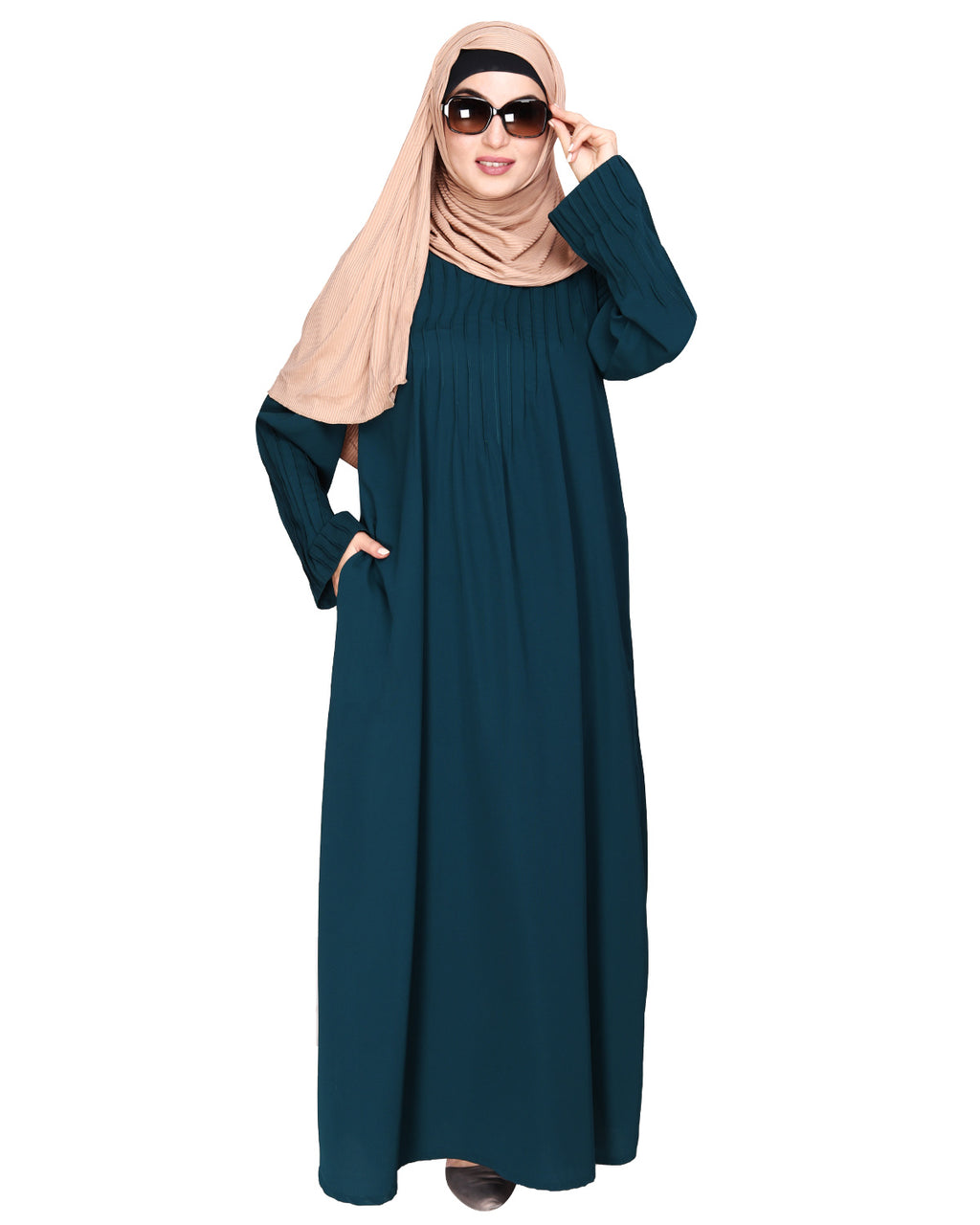 Sleek And Simple Abaya With Pintuck Detailing