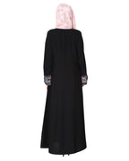A pretty smooth flowing Bohemian Bell Sleeves abaya Black