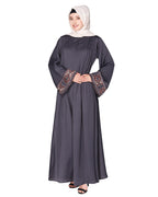A pretty smooth flowing Bohemian Bell Sleeves abaya Grey