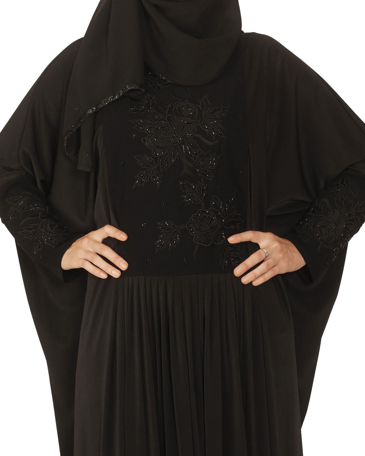 Kaftan wth Katdana Embroidery Black