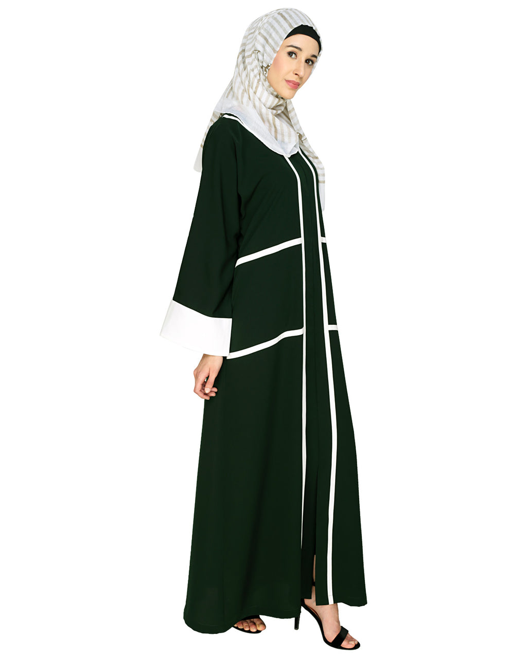 Elegant Black Dubai Style Abaya with Detailing Green