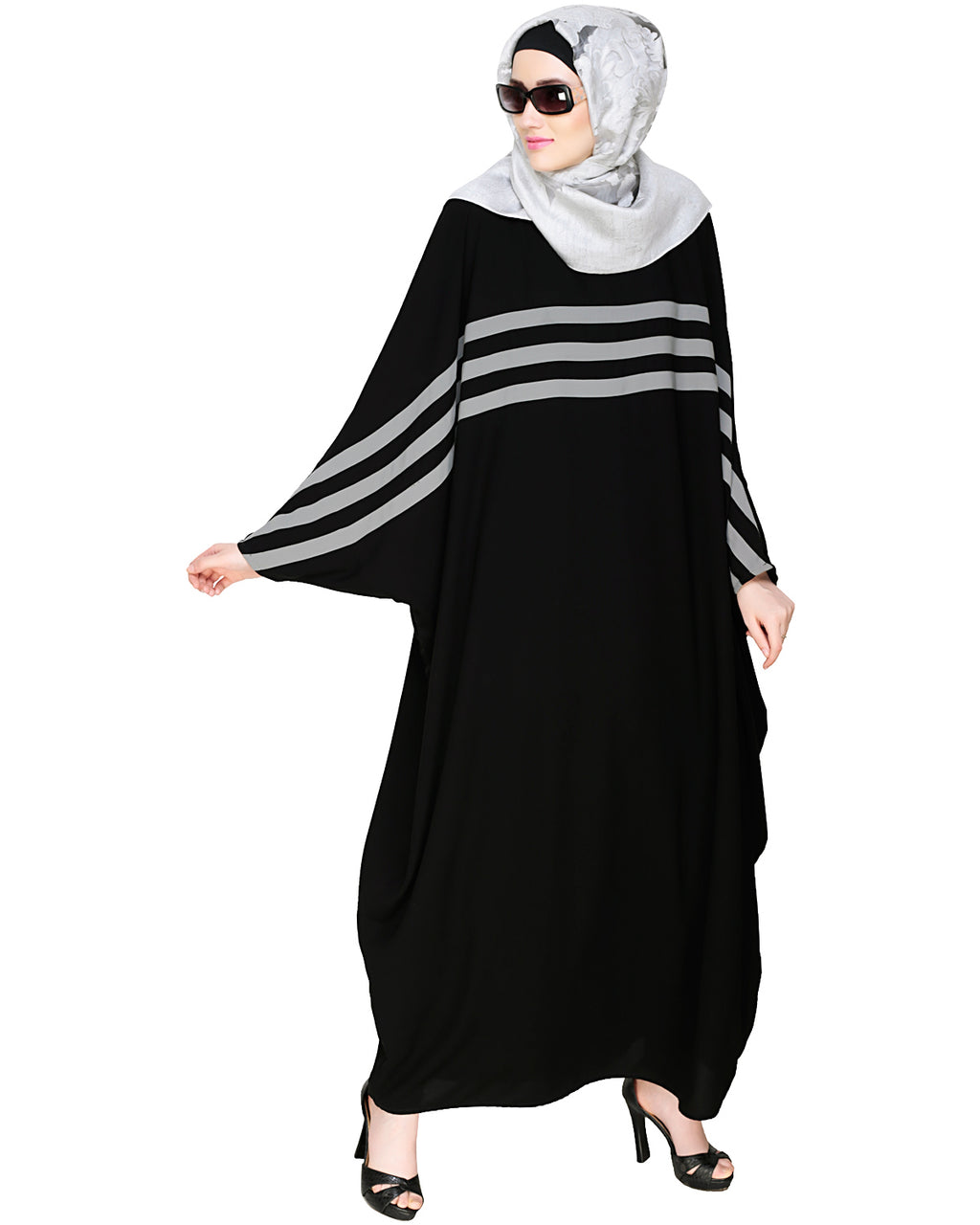 Sporty Kaftan With Black Detailing Grey