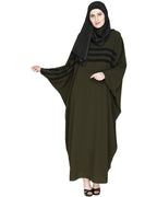 Sporty Kaftan With Black Detailing Wine