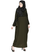 Sporty Kaftan With Black Detailing Wine