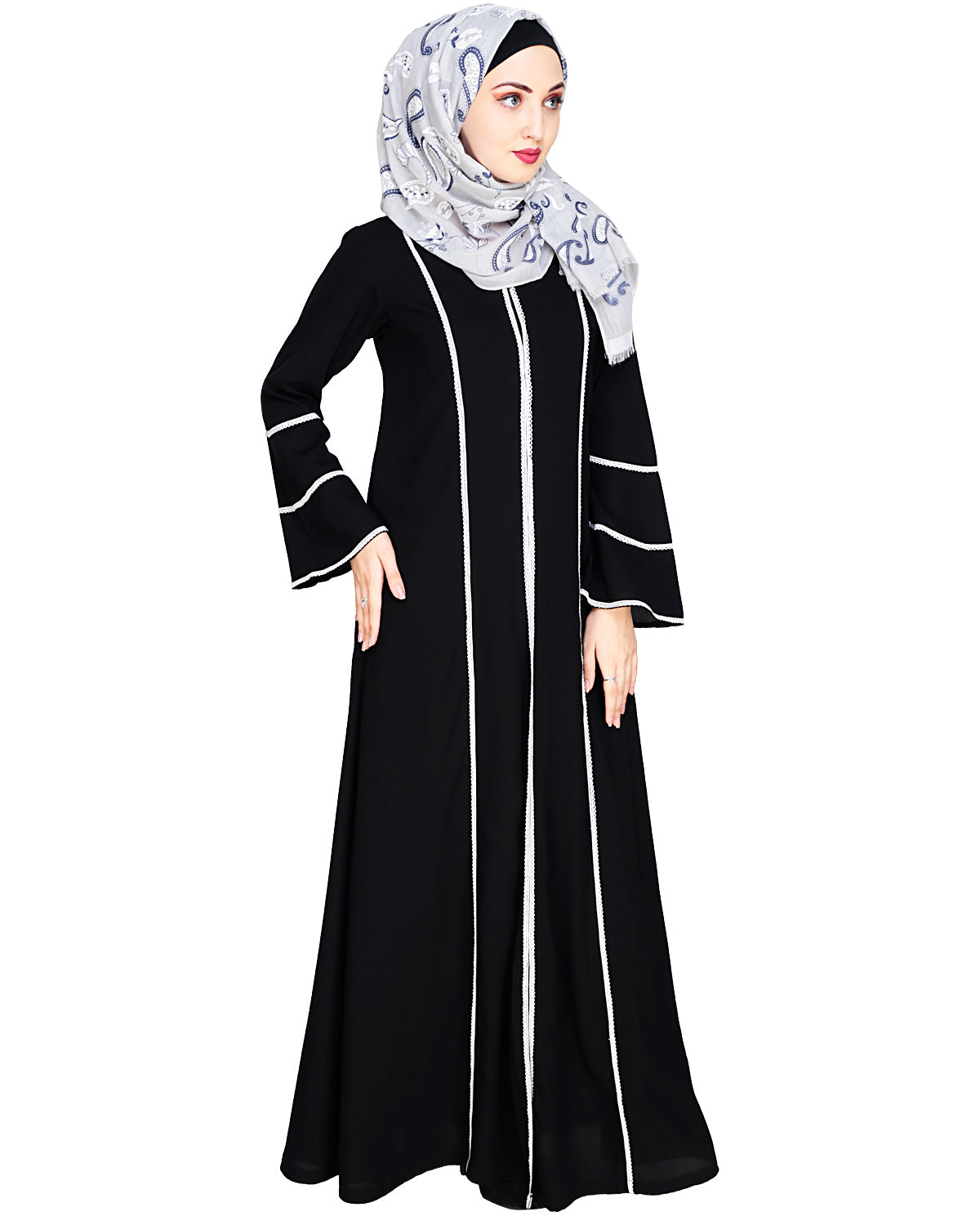 Snazzy Lace Abaya
