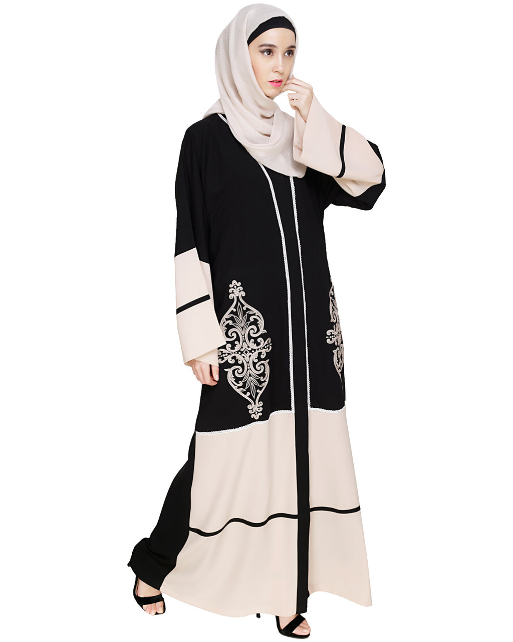 Flamboyant Embroidered Dubai Style Abaya Black