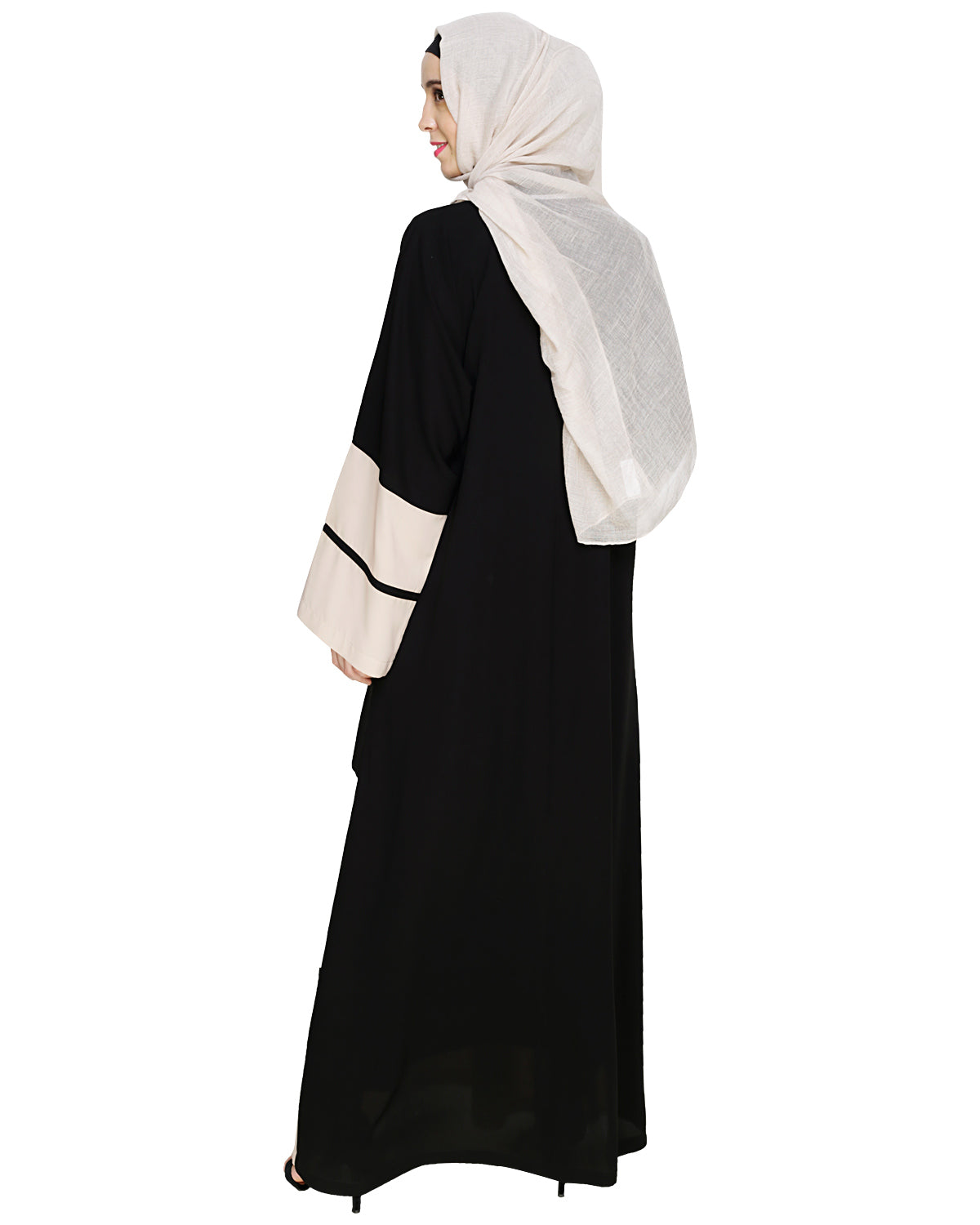 Flamboyant Embroidered Dubai Style Abaya Black