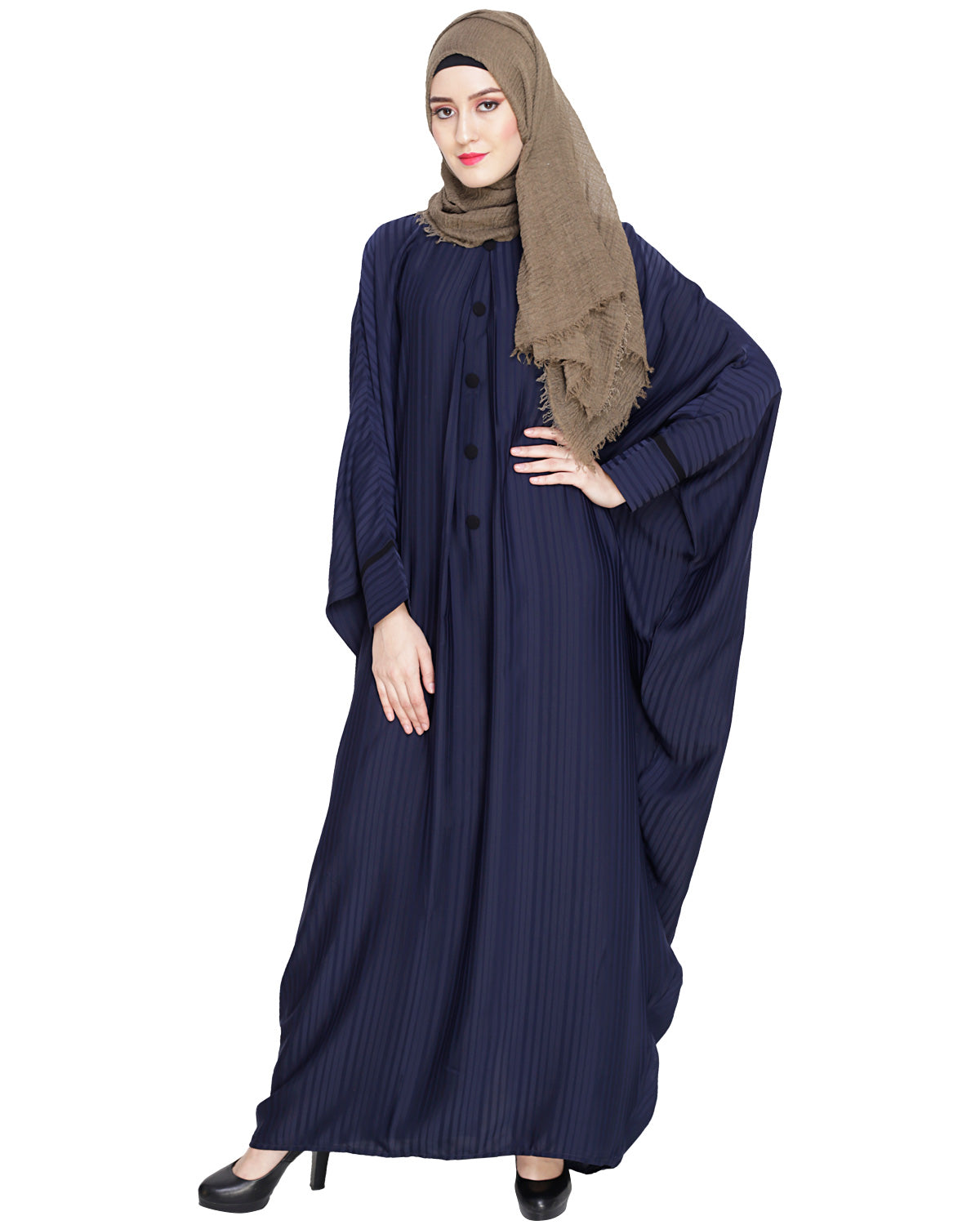 Graceful Pleated Black Kaftan Umber Brown