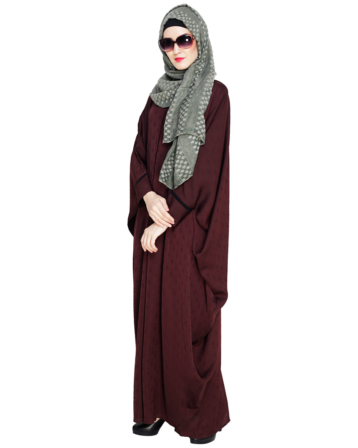 Graceful Pleated Black Kaftan Umber Brown