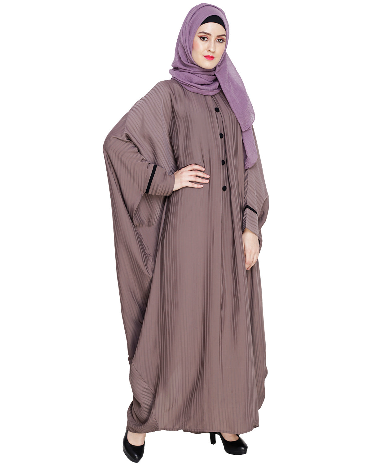 Graceful Pleated Black Kaftan Umber Brown